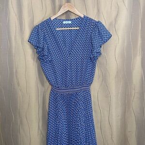MAX STUDIO FLUTTER SLEEVE PLEATED MIDI DRESS. [SIZE: SMALL] [GENTLY USED]